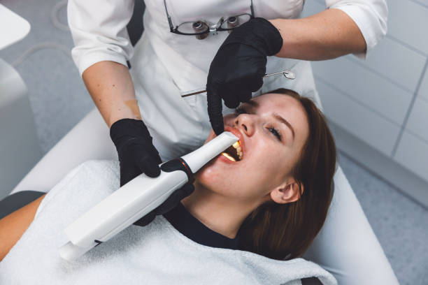 Best Weekend Emergency Dentist in Pasatiempo, CA